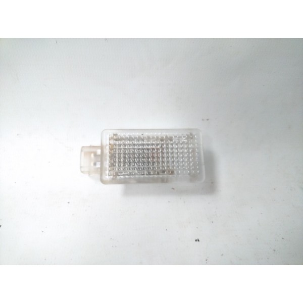 Luz Interna Porta Mala 8e0947101 Audi A8 2003 - 2009