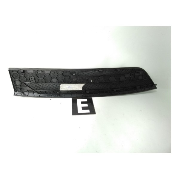 Grade Superior Painel Esquerdo C180 C200 W204 2007 2014  Preto