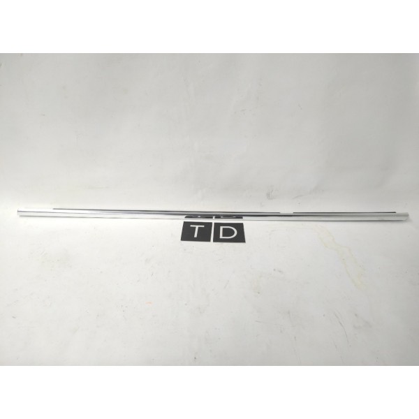 Pestana Externa Cromada Traseira Esquerda E46 330 320 98-05