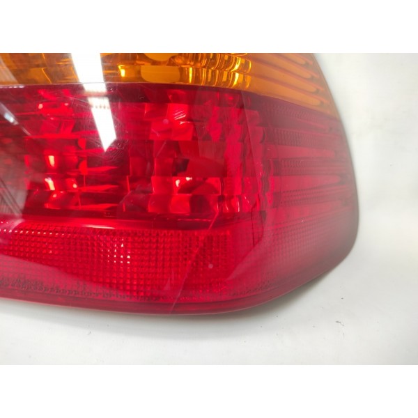 Lanterna Traseira Direita Bmw E46 330 320 1998 - 2005 Trinca Direito